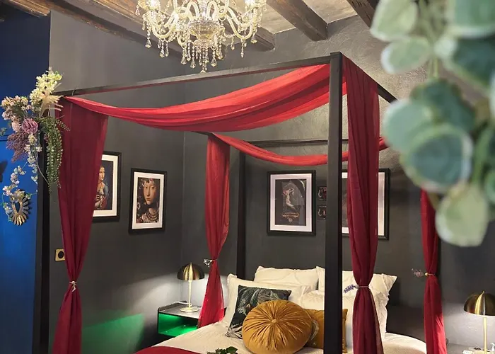 Cocon D'amour - Old Apartament *